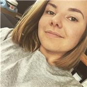 Étudiante en Histoire de l´art, je peux donner des cours d’histoire au niveau collège et je peux faire de l´aide au devoir
